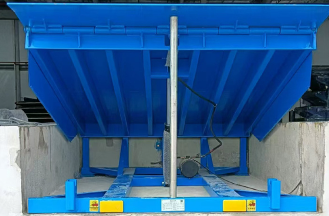 秀屿固定式登车桥应用